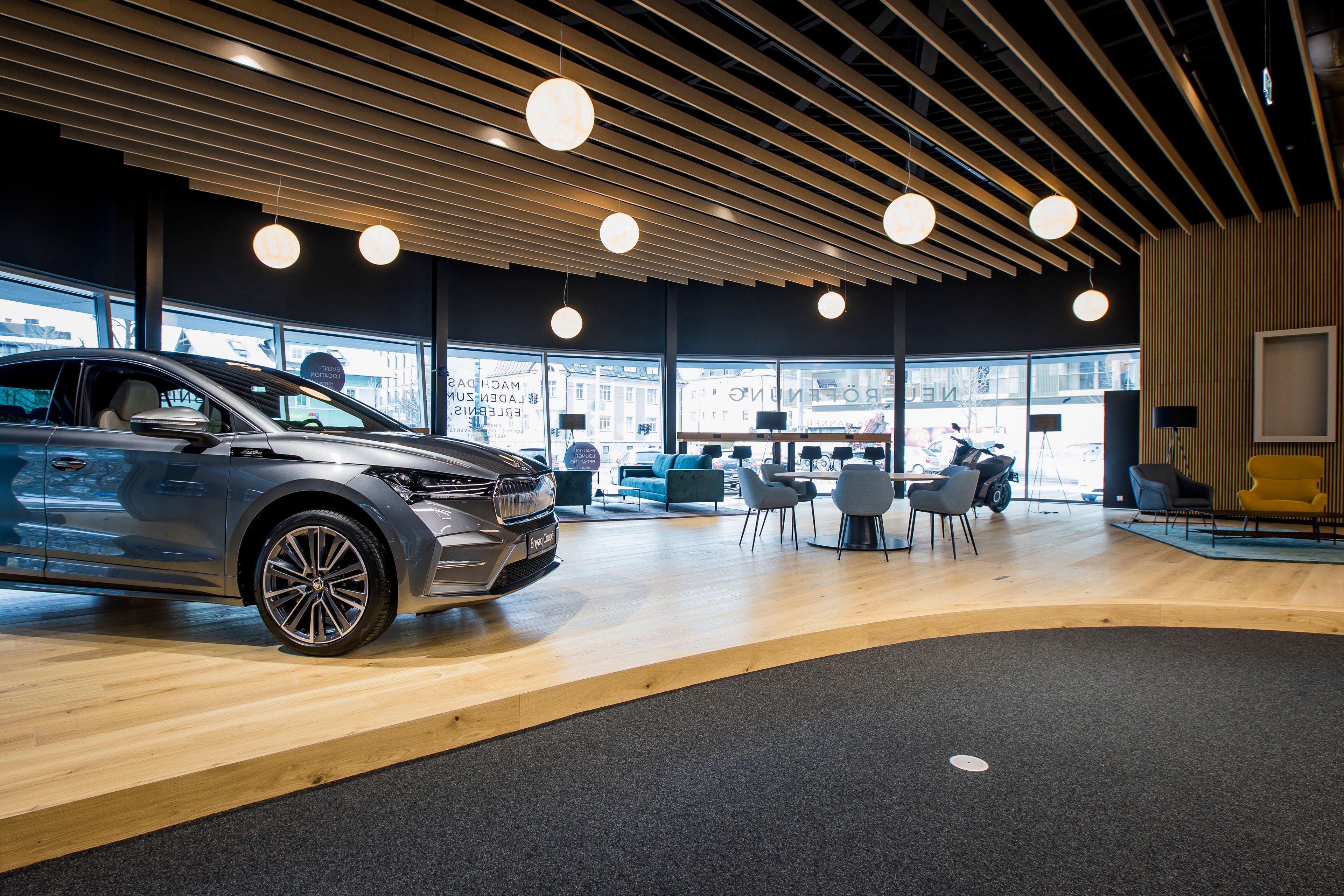 MOONCITY din interior