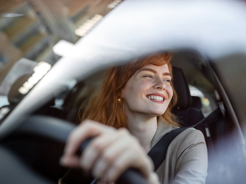 Femeie într-o mașină