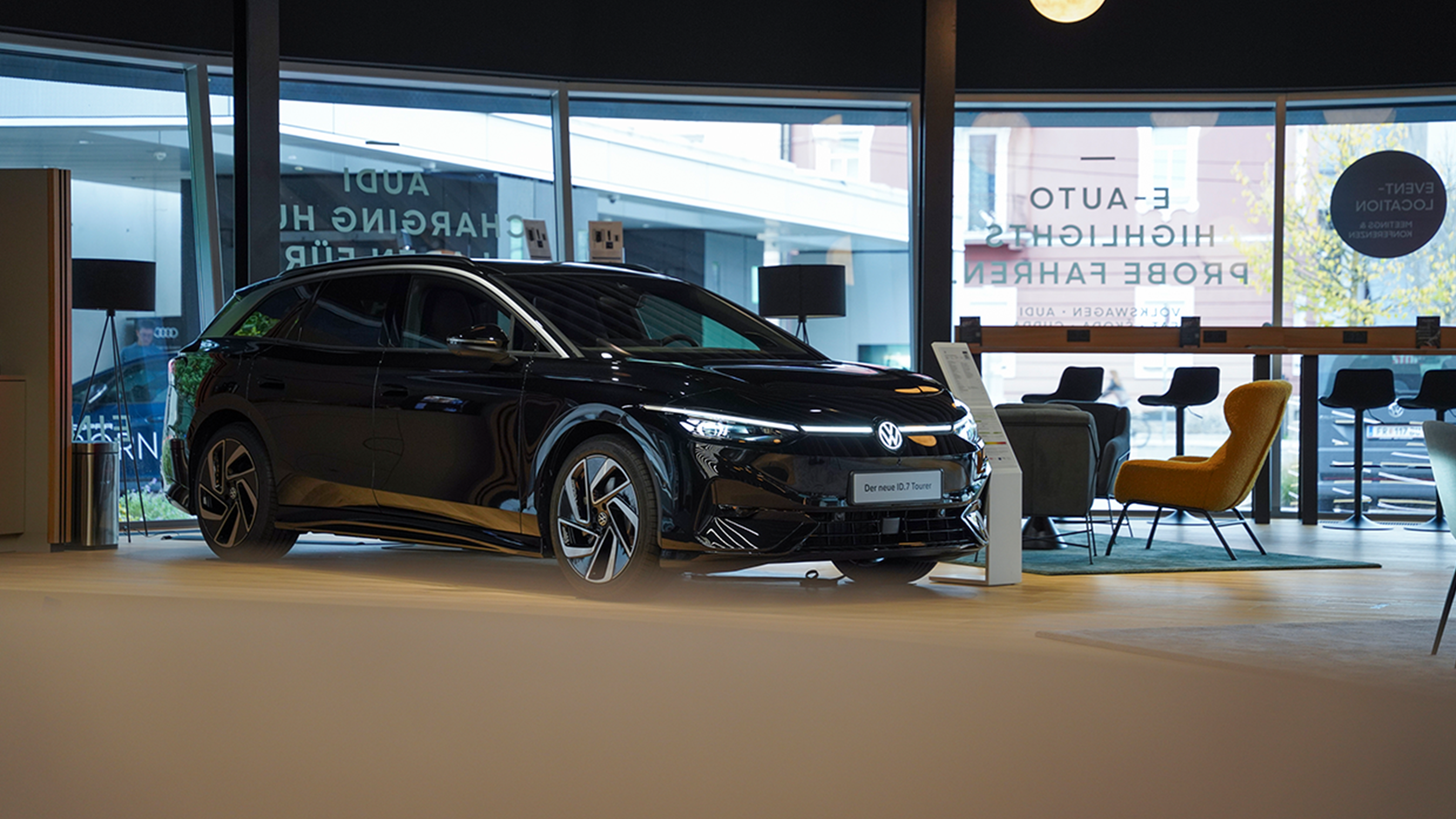 Mașina în MOONCITY