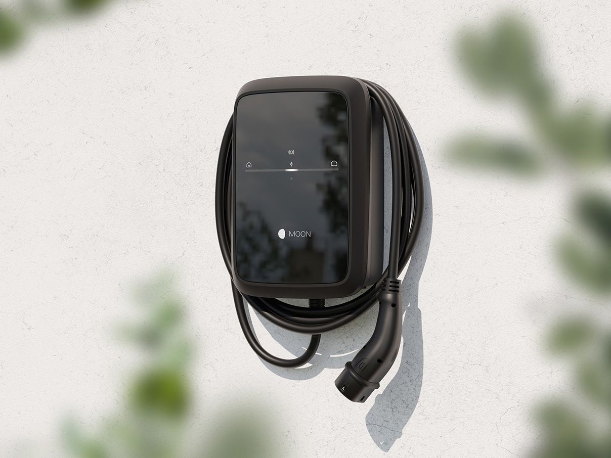 POWER Charger 2 montat pe un perete