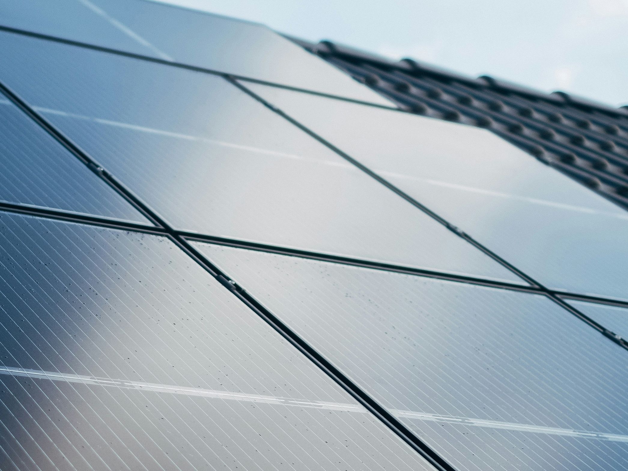 Sistem fotovoltaic pe acoperiș